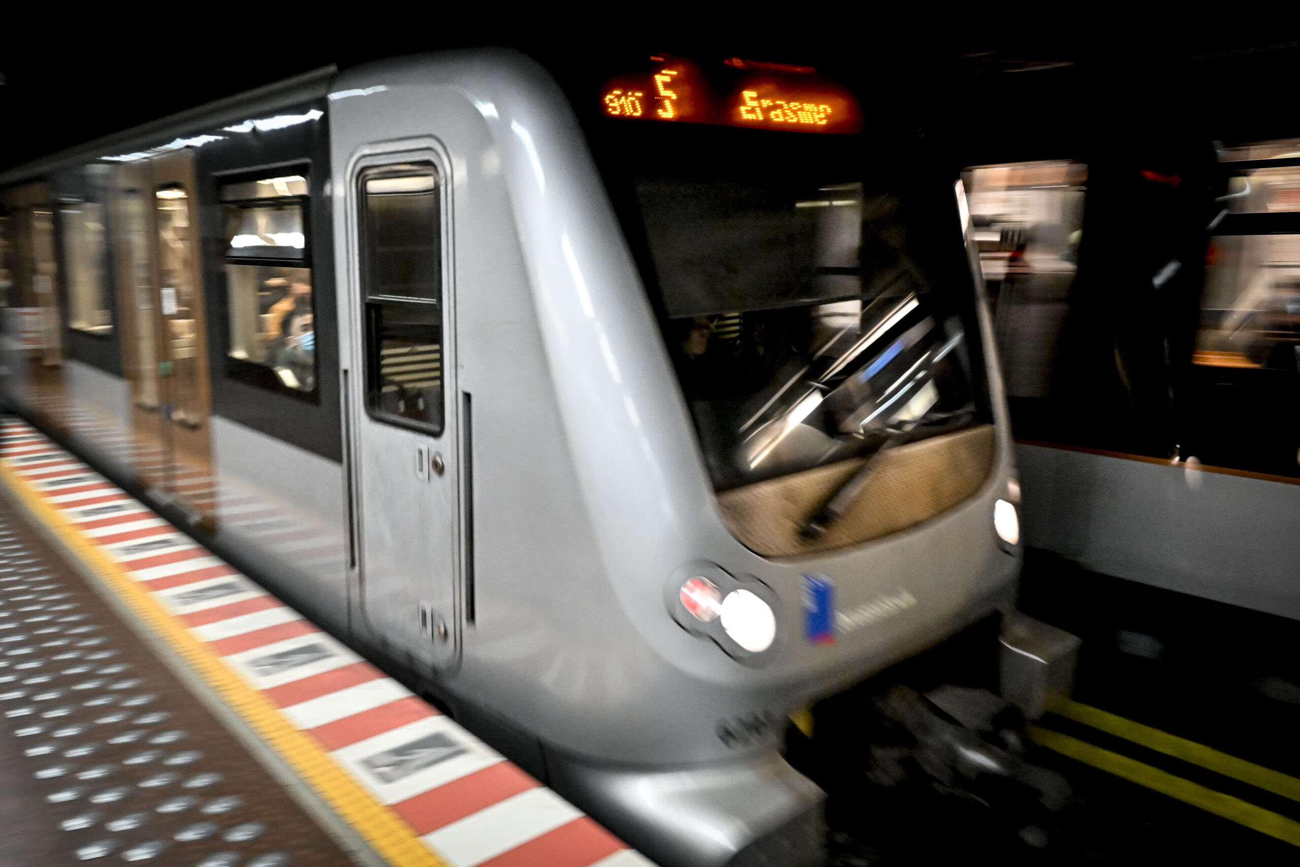 photo d'un métro M7